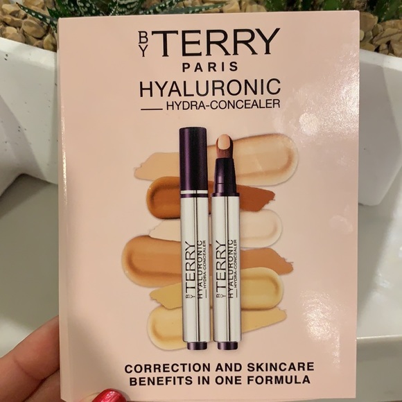 ✨HP✨ ByTerry Hot Bare Liquid Lipstick - Picture 5 of 5